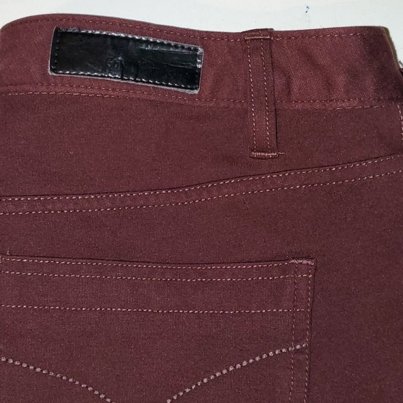 Calvin Klein Jeans woman's 14 maroon Jegging jeans - Picture 2 of 5